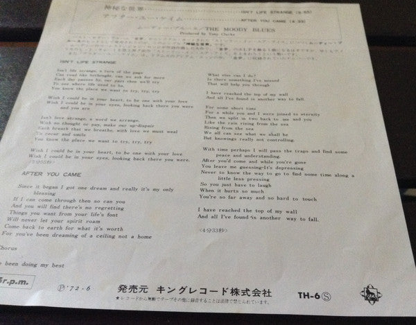 The Moody Blues - Isn't Life Strange (Vinyl, 7", Single, 45 RPM) Very Good Plus (VG+) / Very Good (VG)