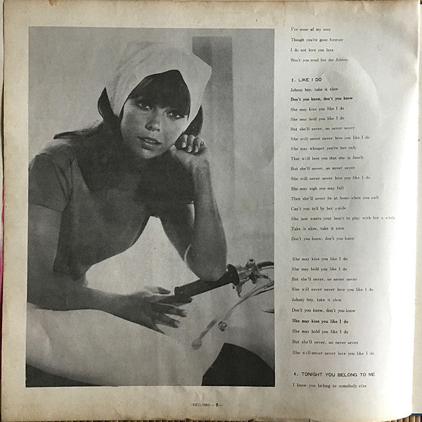Nancy Sinatra - Golden Nancy Sinatra (Vinyl, LP, Compilation, Stereo) Very Good Plus (VG+) / Very Good (VG)