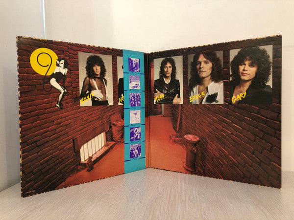 REO Speedwagon - Nine Lives (Vinyl, LP, Album) Very Good (VG) / Very Good Plus (VG+)