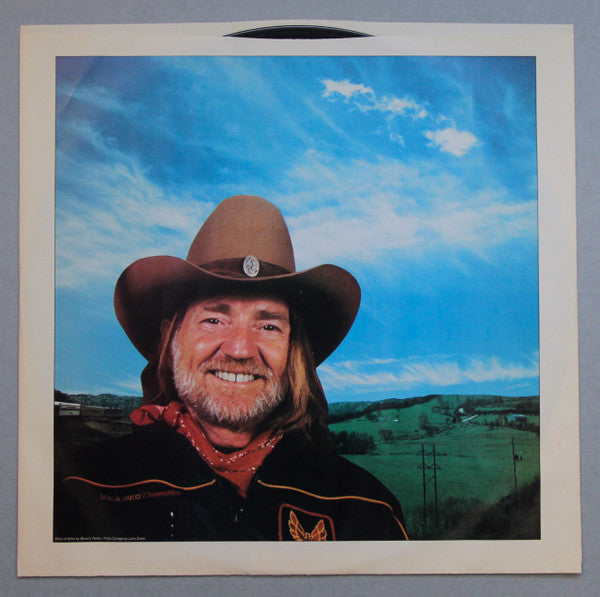 Willie Nelson - City Of New Orleans (Vinyl, LP, Album, Stereo) Very Good Plus (VG+) / Very Good Plus (VG+)