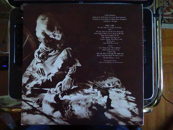 Vikki Carr - The First Time Ever (I Saw Your Face) (Vinyl, LP, Album) Very Good Plus (VG+) / Very Good (VG)