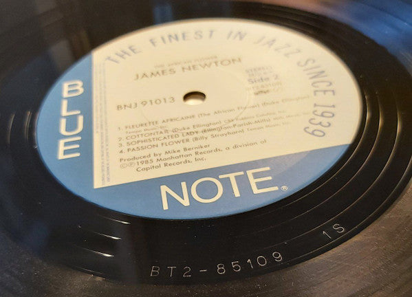 James Newton (2) - The African Flower (The Music Of Duke Ellington & Billy Strayhorn) (Vinyl, LP, Album) Very Good (VG) / Very Good Plus (VG+)
