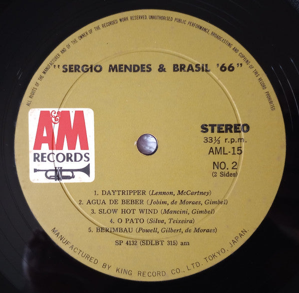 Sérgio Mendes & Brasil '66 - Herb Alpert Presents Sergio Mendes & Brasil '66 = 豪華盤 セルジオ・メンデスとブラジル'66 (Vinyl, LP, Album, Reissue) Very Good (VG) / Very Good (VG)