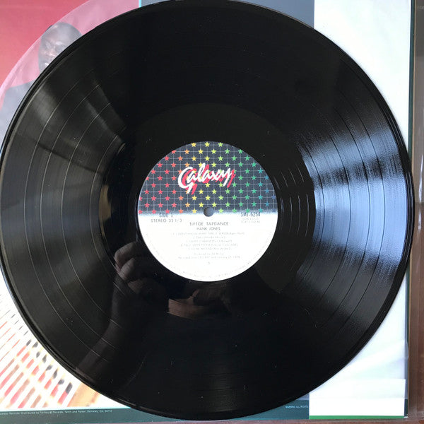 Hank Jones - Tiptoe Tapdance (Vinyl, LP, Album, Stereo) Good Plus (G+) / Good (G)