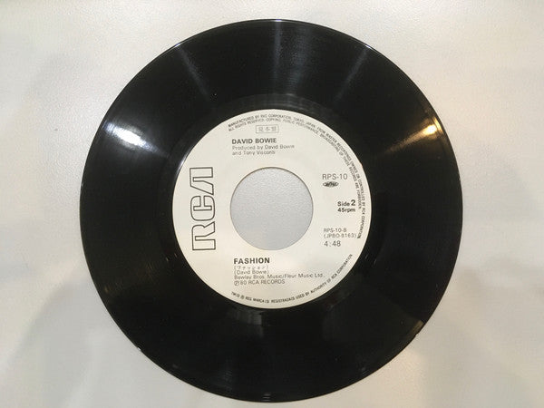 David Bowie - It's No Game (Part 1) = イッツ・ノー・ゲーム（パート１） / Fashion = ファッション (Vinyl, 7", 45 RPM, Single, Promo) Very Good Plus (VG+) / Very Good (VG)