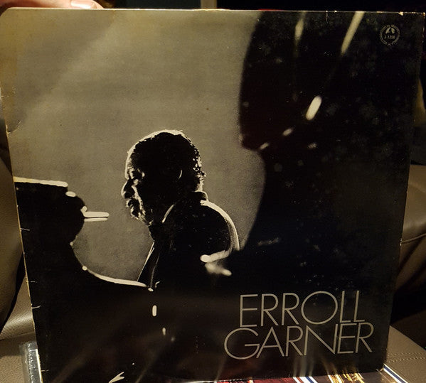 Erroll Garner - Plays (Vinyl, LP, Album) Very Good Plus (VG+) / Very Good Plus (VG+)