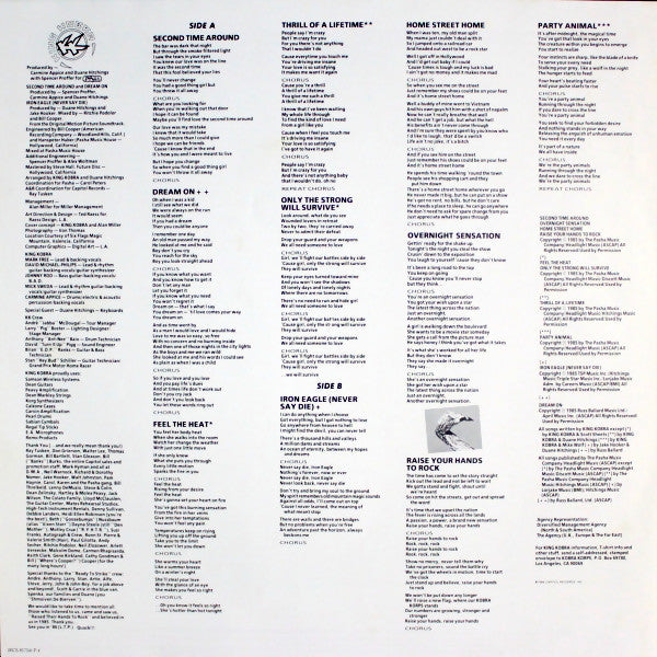 King Kobra (4) - Thrill Of A Lifetime = 街角のスリル (Vinyl, LP, Album, Promo) Very Good Plus (VG+) / Very Good Plus (VG+)