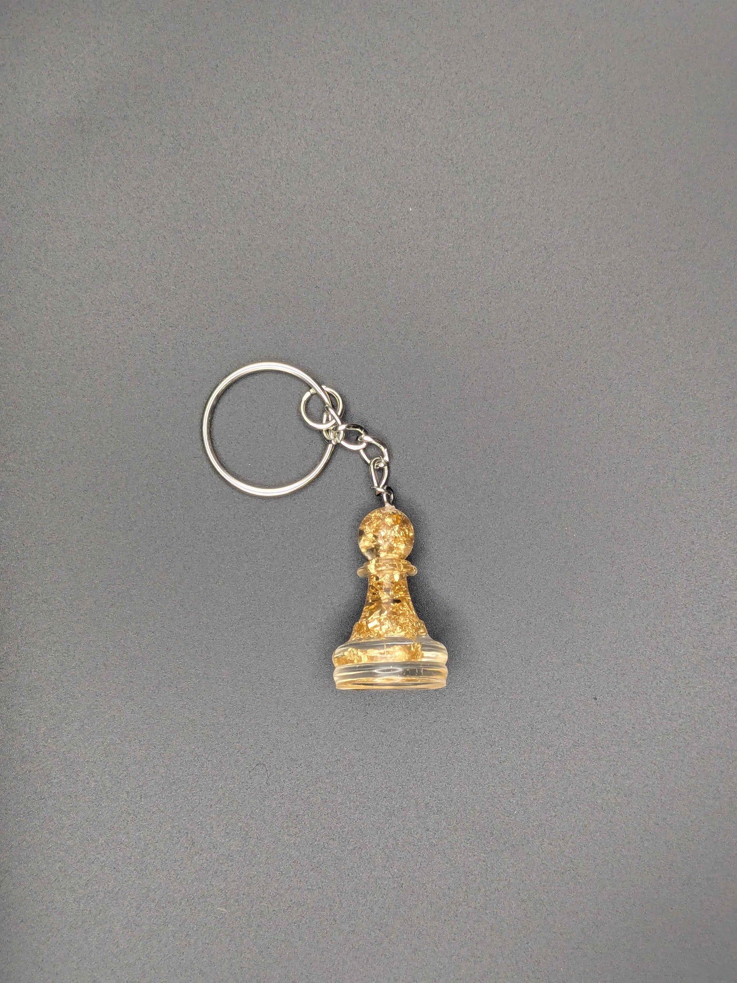 チェス　キーホルダー　エポキシ樹脂　金箔