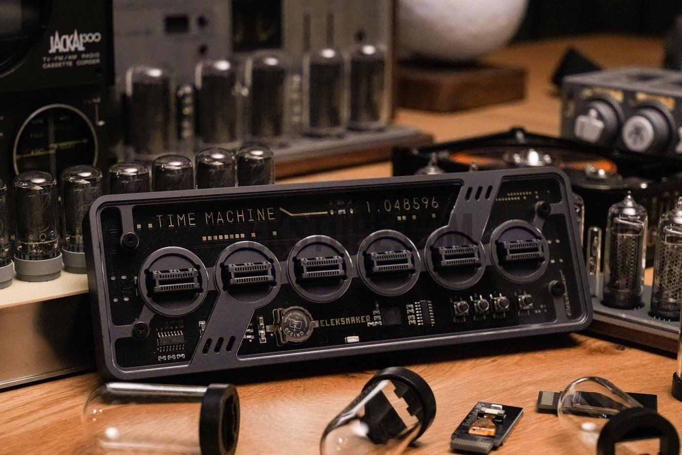 EleksMaker EleksTube IPS PRO — CNC Aluminum 6-Bit Nixie Tube Clock