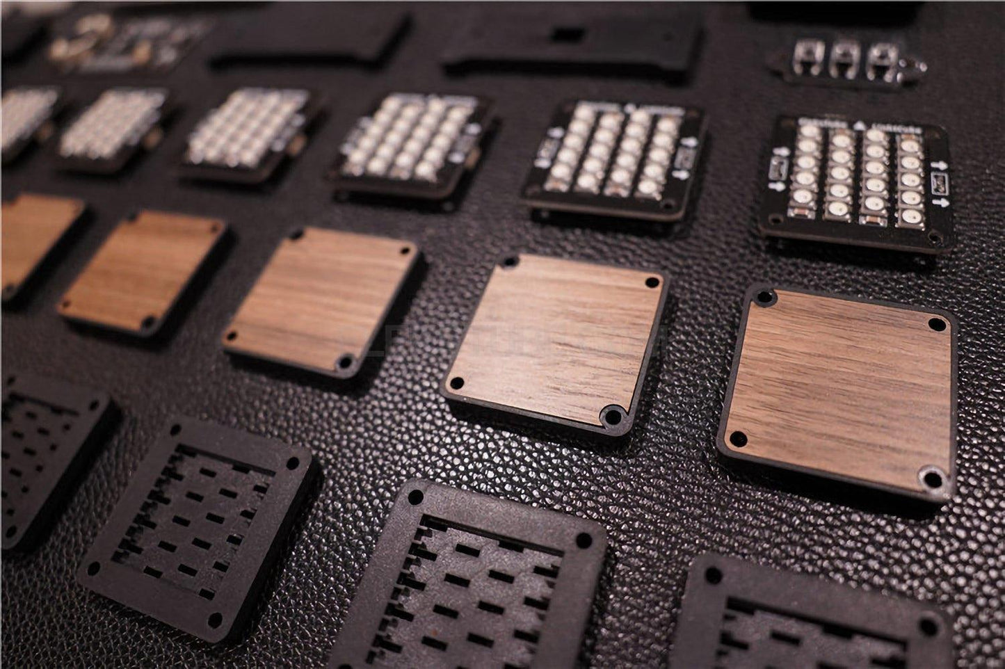 EleksMaker EleksTube R2 — Retro LED Nixie Tube Clock with Walnut Wood