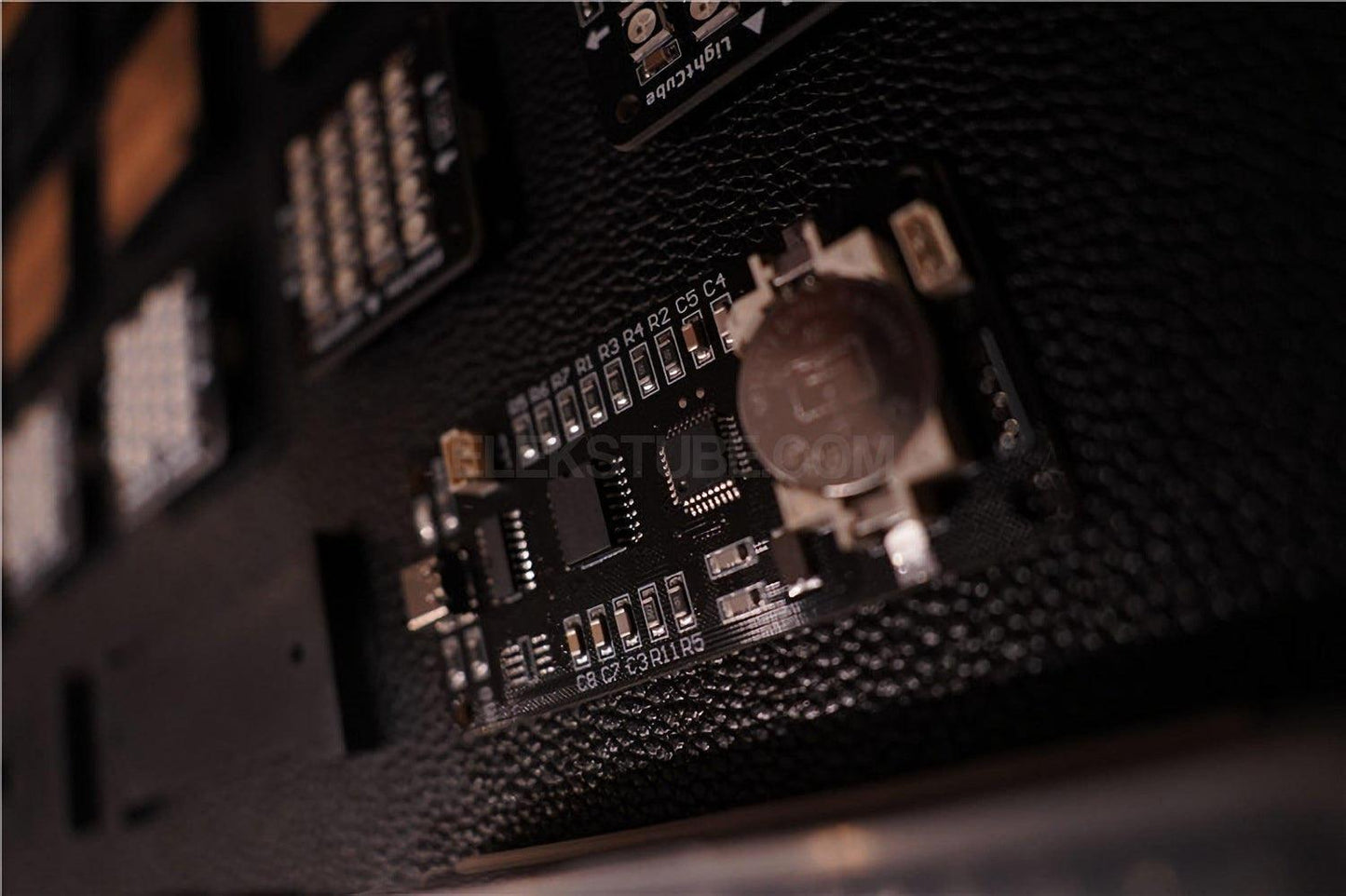 EleksMaker EleksTube R2 — Retro LED Nixie Tube Clock with Walnut Wood