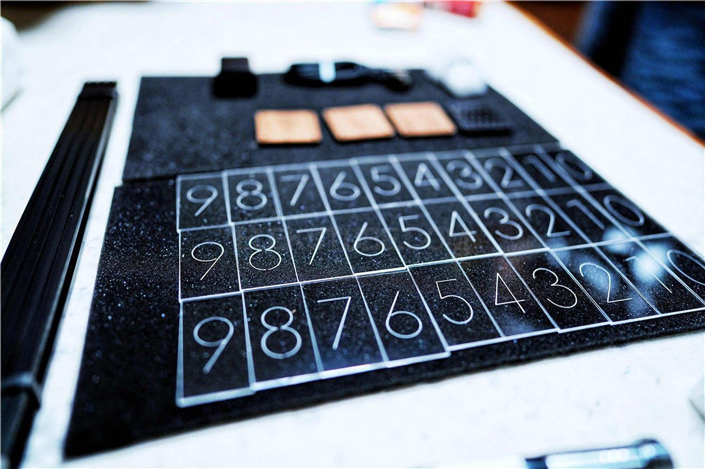 EleksMaker EleksTube R2 — Retro LED Nixie Tube Clock with Walnut Wood