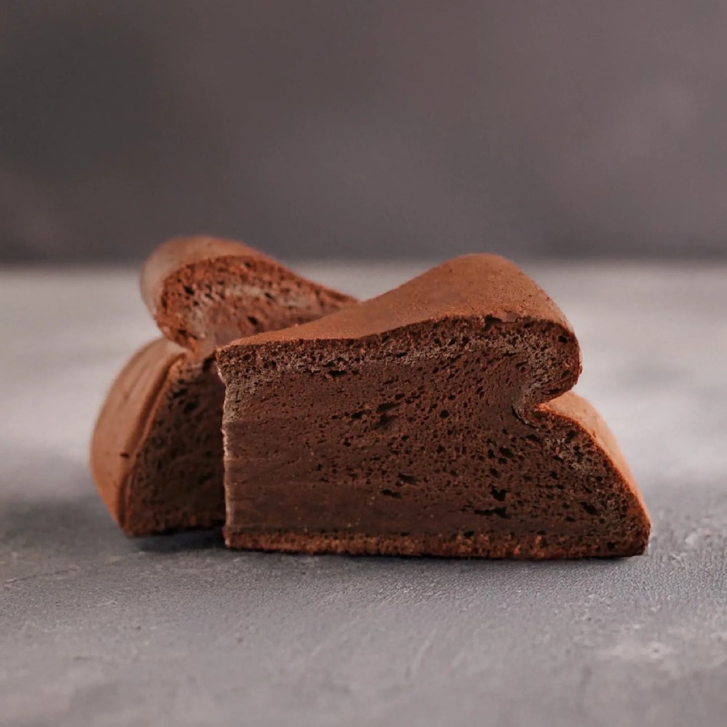 Husbon Gateau Chocolat (2 slices) Carbohydrates 1.3g/sliced