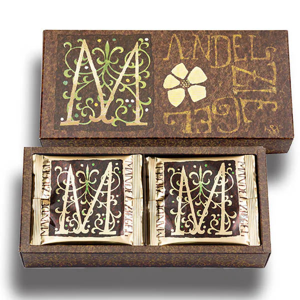 Hontakasaya Almond Tile Piece Mochi M11