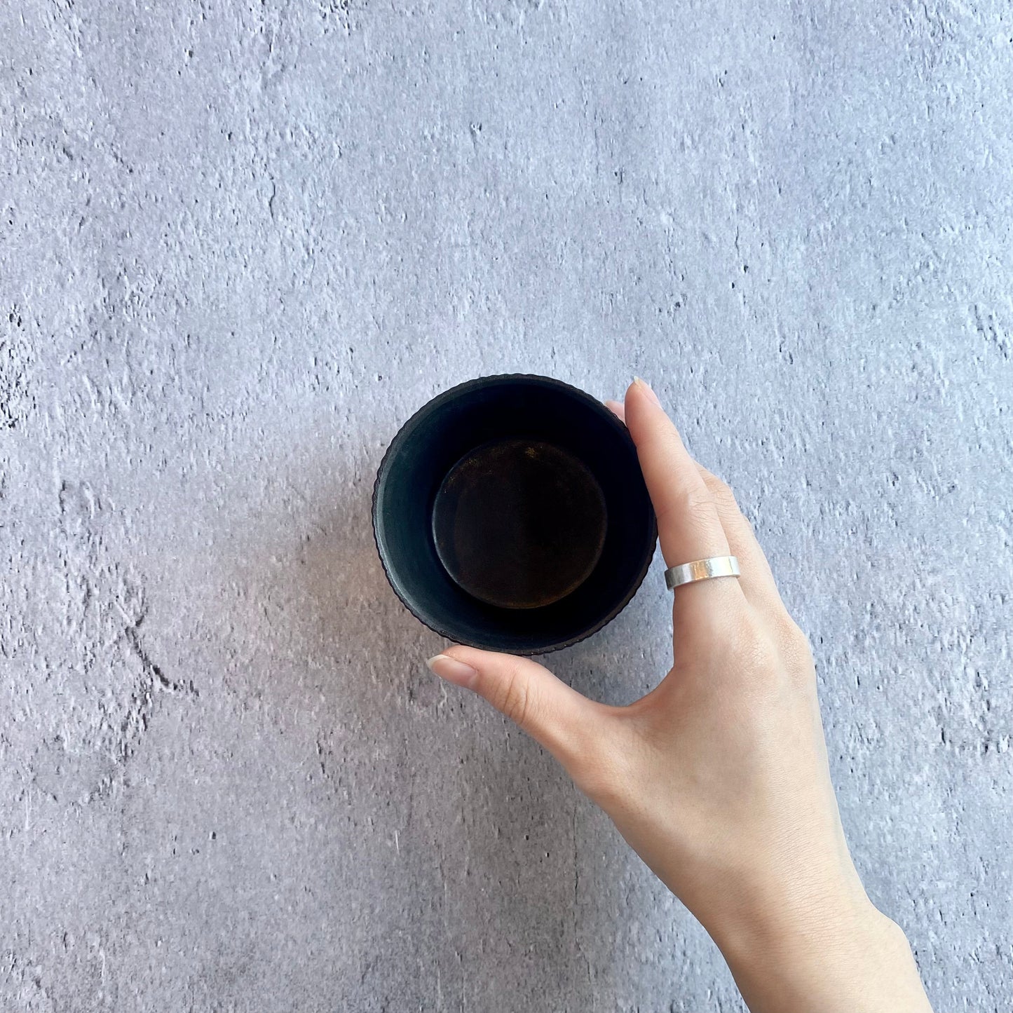 Artist Tobimatsu Touki Sections / Soba Choko / Charcoal Black【5】 