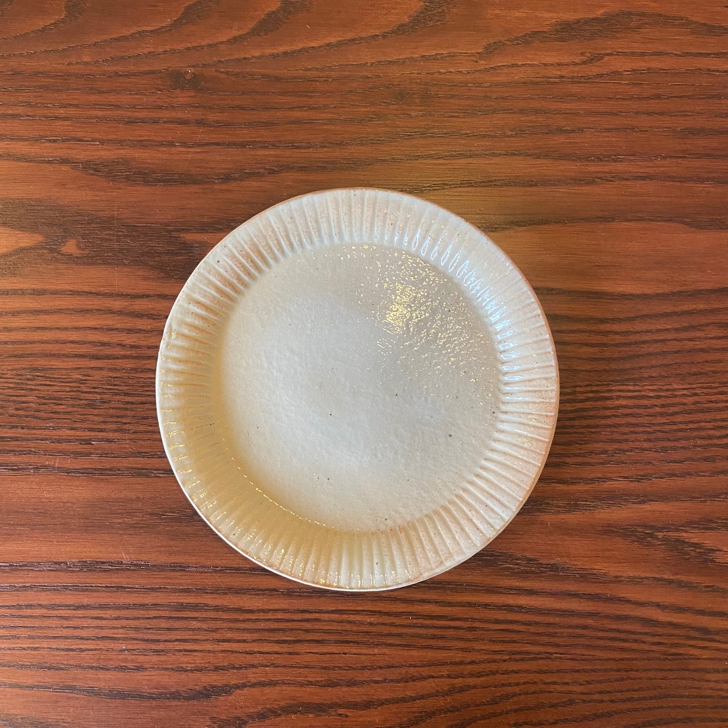 Ruffle Plate, Medium, Iron Scattering | Furuya Pottery (Shigaraki ware, pottery) [Furu 48]