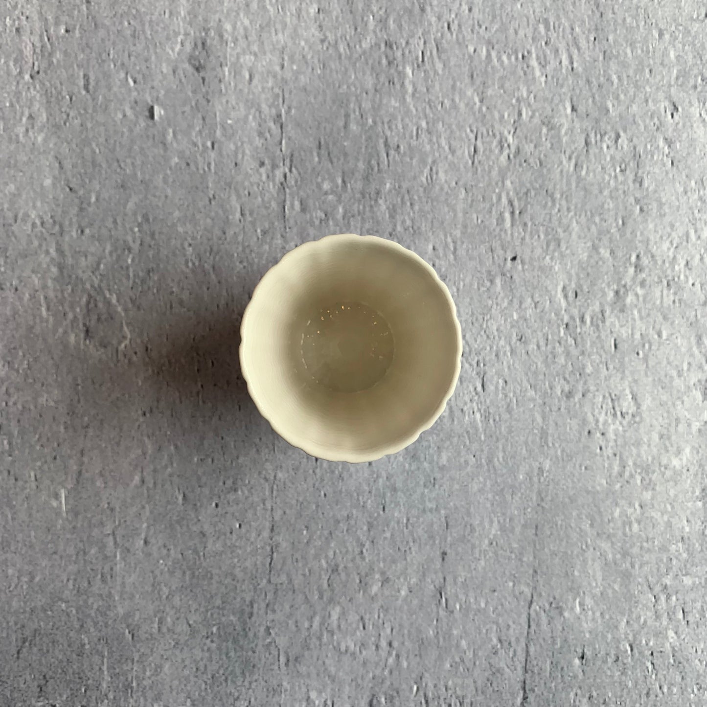 Artist Tobimatsu Toki shaved cup SS / Taiwanese tea cup / white [13]