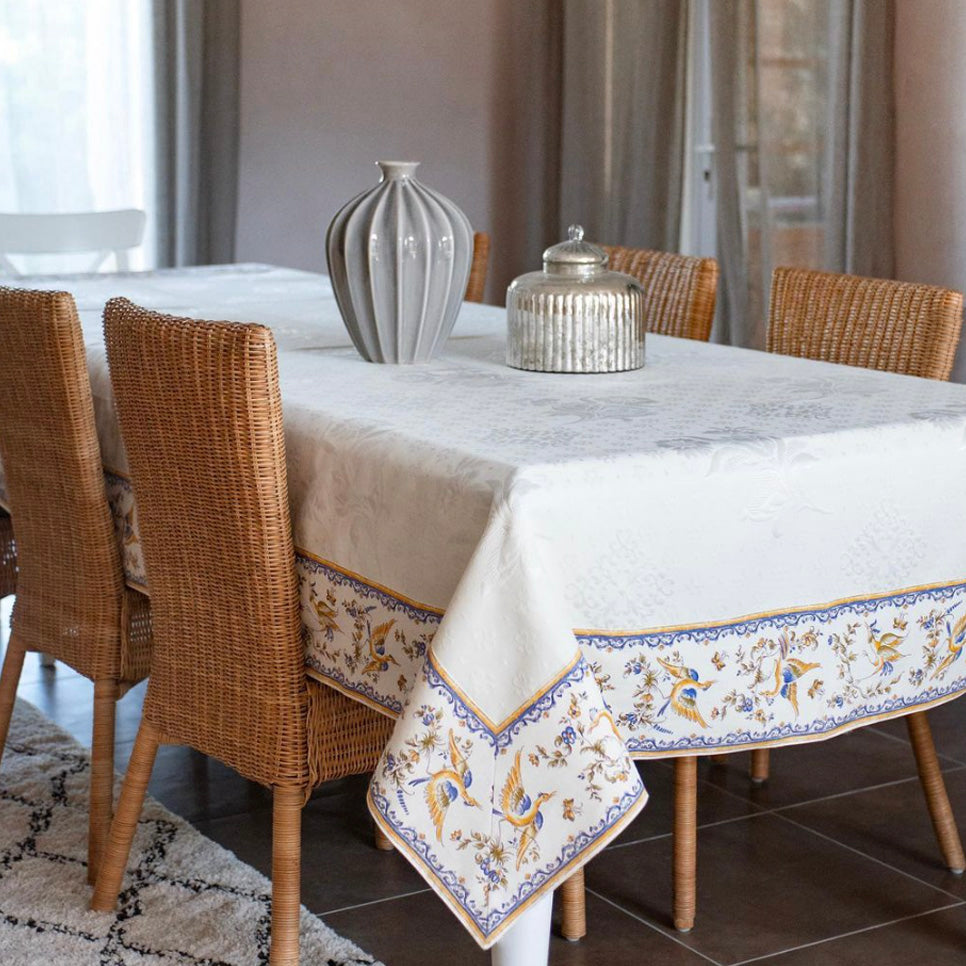 Moustier Luxury Tablecloth 280